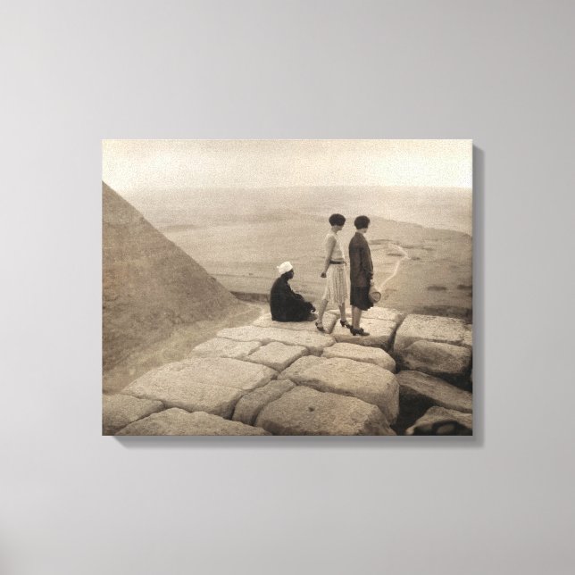 Flapper Girls Sunrise Khufu Pyramid, Ägypten 1920 Leinwanddruck (Vorderseite)