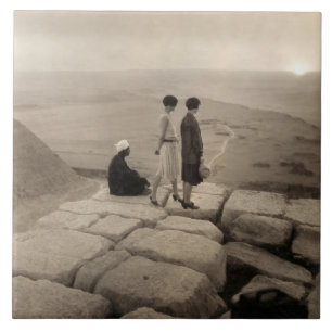 Flapper Mädchen Sonnenaufgang Pyramide des Cheops, Fliese