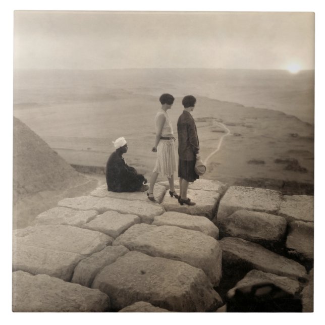 Flapper Mädchen Sonnenaufgang Pyramide des Cheops, Fliese (Vorderseite)