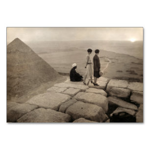 Flapper Mädchen Sonnenaufgang Pyramide des Cheops, Tischnummer