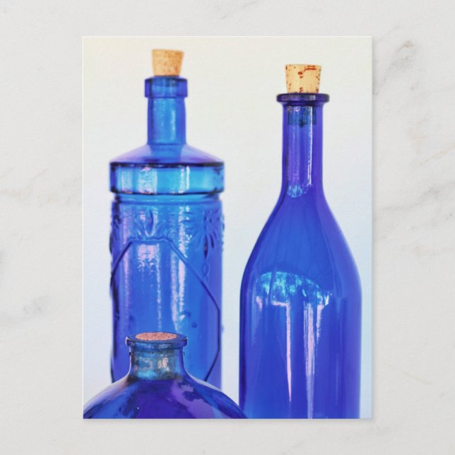 Flaschen aus blauem Glas Postkarte (Vorderseite)