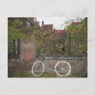 Flash Bike aus der Ugly Postcard Collection Postkarte