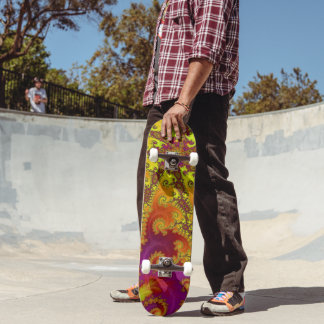 Flashy lebendige Spiralfraktal funky abstrakte Kun Skateboard