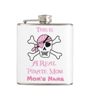 Flasques C'est une vraie maman pirate avec le nom de maman