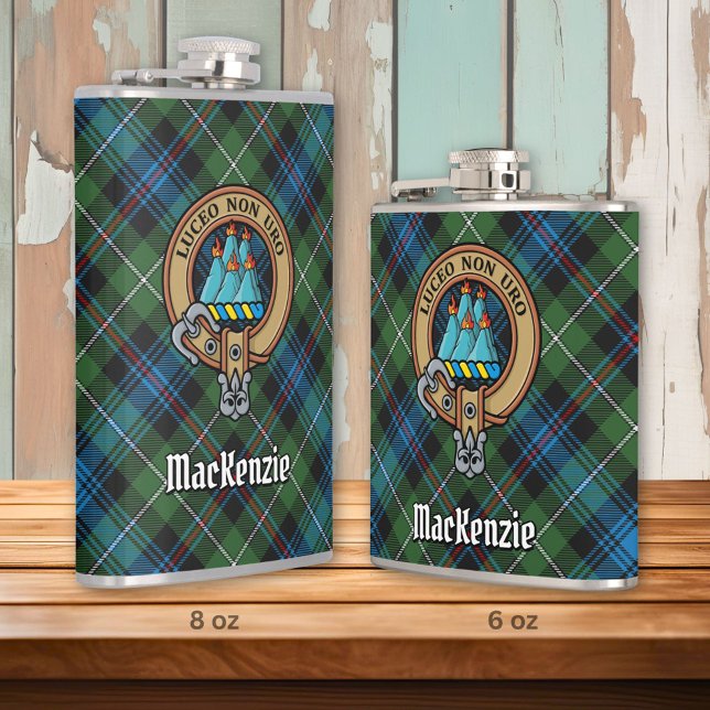 Flasques Clan MacKenzie Crest sur Tartan (Créateur téléchargé)