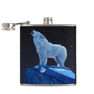 Flasques Howling Arctic Wolf Wildlife