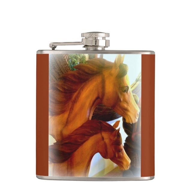 Flasques la fosse aux jument et au poney (Devant)