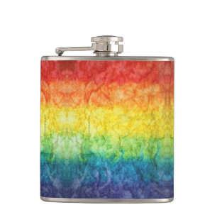 Flasques Le drapeau tie-dyé de SlipperyJoe arc-en-ciel pres