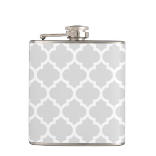Flasques Light Gray White Moroccan Quatrefoil Pattern #5