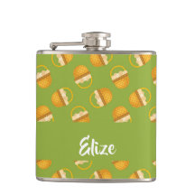 Oeufs en corbeille marron sur vert