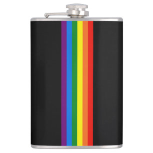 Flasques Rayures d'arc-en-ciel sur l'appui noir du gay