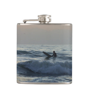 Flasques Surfer attend