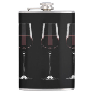 Flasques Vins avec vin rouge sur noir