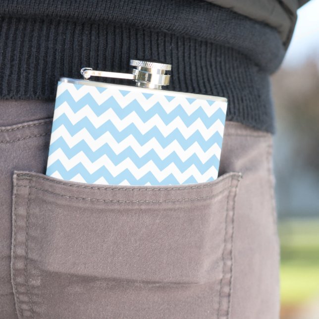 Flasques Zigzag bleu, Chevron bleu, Motif géométrique (In Situ)