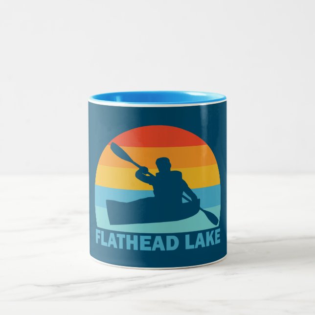 Flathead Lake Montana Kayak Zweifarbige Tasse (Mittel)