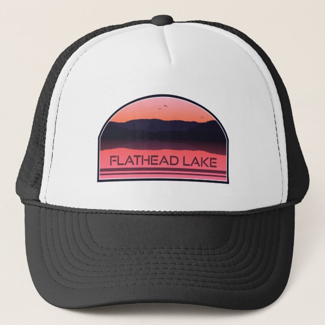 Flathead Lake Montana Red Sunrise Truckerkappe (Vorderseite)