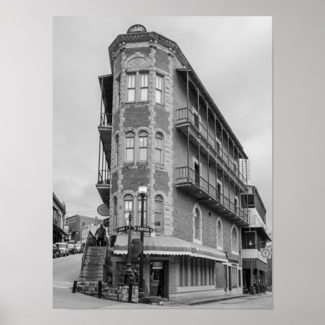 Flatiron Flats Eureka Grayscale Poster (Vorne)