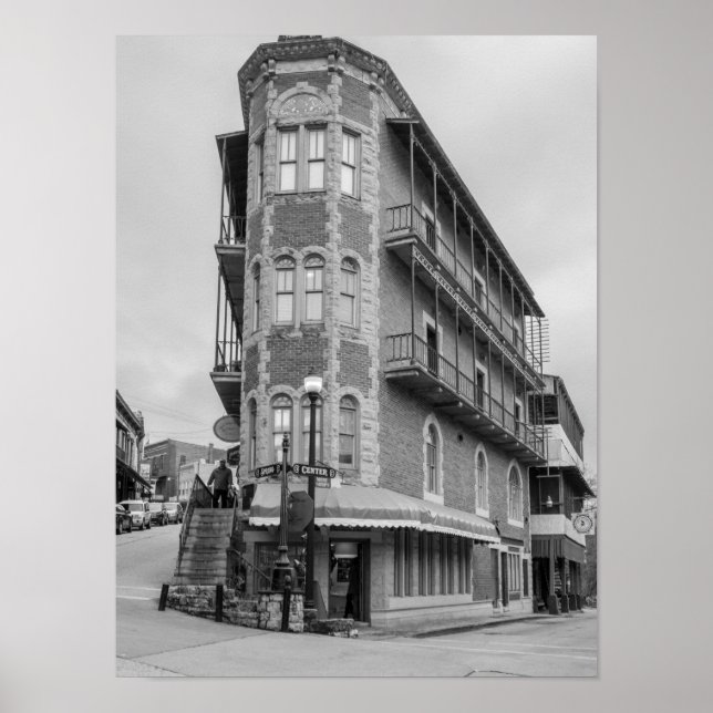 Flatiron Flats Eureka Grayscale Poster (Vorne)