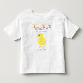 Flaumiges gelbes Küken-personalisierter Kleinkind T-shirt