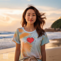 Flèches à travers le T-shirt du Coeur est l'amour