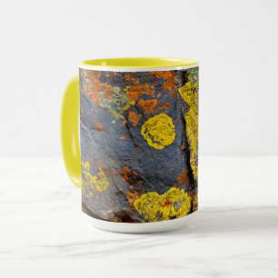 Flechtenbedeckte Felsen Tasse