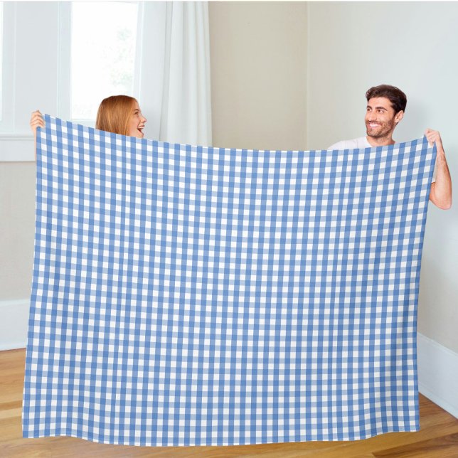 Fleece blanket with blue checks (Von Creator hochgeladen)