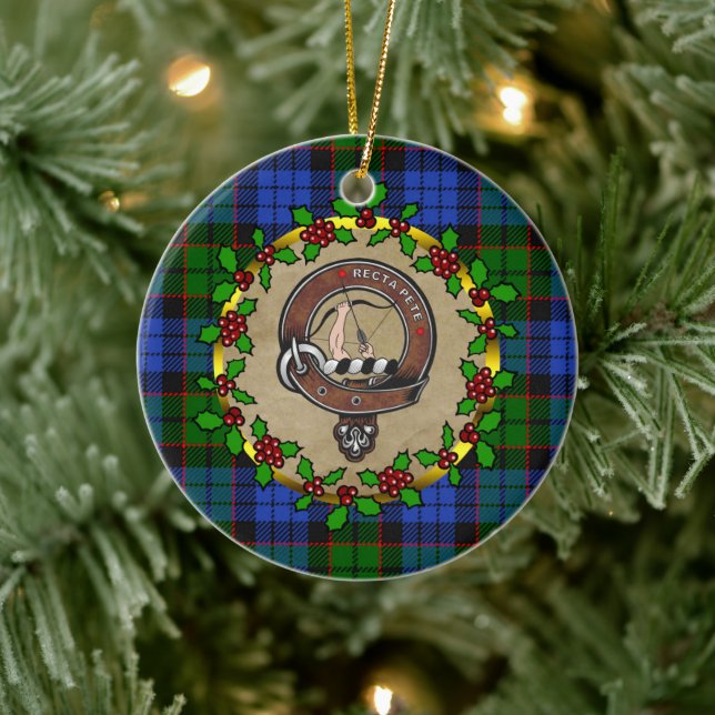 Fletcher Clan Abzeichen & Tartan Personalisierte W Keramik Ornament (Baum)