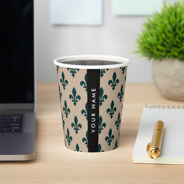 Fleur de Lis, Green on Beige, Royal, Your Name Pappbecher (InSitu)