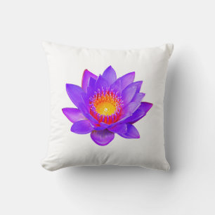 Fleur de lotus violette sur un coussin de jeté bla