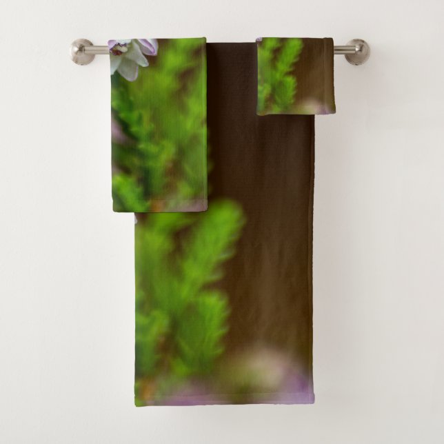 Fleur de printemps de Heather à feuillage persista (En situation)