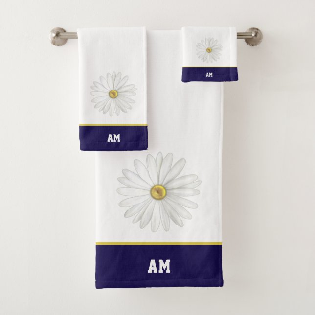 Fleur marguerite & monogramme sur bain bleu marine (En situation)