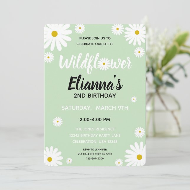Fleur sauvage Daisy Girl Anniversaire Invitation (Debout devant)