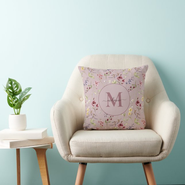 Fleur sauvage Mauve Monogramme Oreiller à lancer (Chaise)