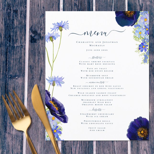 Fleur sauvage moderne Blue Boho Mariage Menu (Unique Wildflower blue boho personalized wedding menu for day of the wedding or rehearsal dinner)