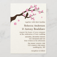Fleurs de cerisier épousant des invitations