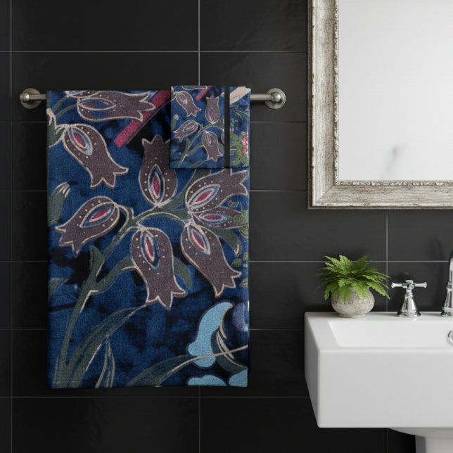 Fleurs de velours vintage : élégance d'inspiration (Créateur téléchargé)