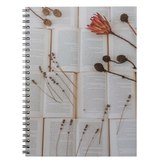Fleurs séchées sur les livres (Devant)