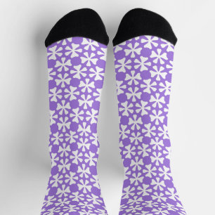 Flieder- und weißes modernes geometrisches Blumenm Socken
