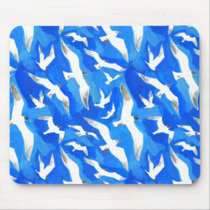 Fliegende Möwen am Himmel blau Mousepad