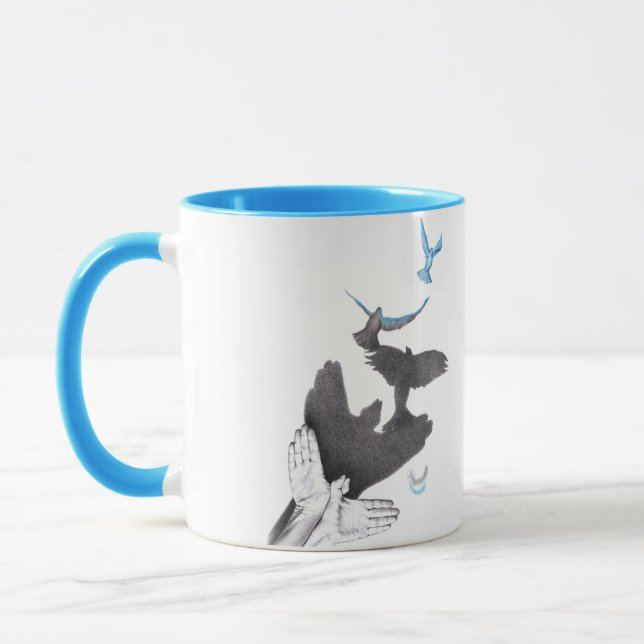 Fliegende Vögel Hand Schattentäuschung Surreales E Tasse (Links)