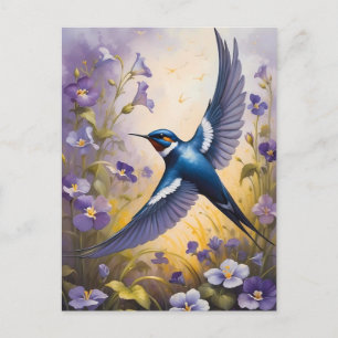 Fliegendes Schluckfeld bei violetten Blume Postkarte