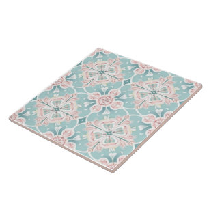 Fliesen mit rosa und blauem Blumenmuster