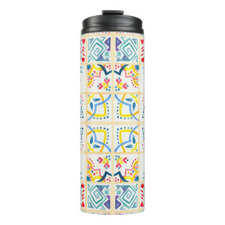 Fliesenboden mit orientalischen Ornamenten. Waterc Thermosbecher