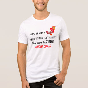 Fling Ring Zing Ouch Cupid Rotes Herz humorvoll Tri-Blend Shirt