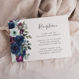 Flora florale Plum Navy Blue Hochzeitsempfang Begleitkarte