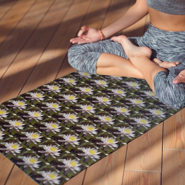 Flora-Muster Yogamatte (In Situ (Person on Mat))