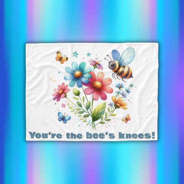 Floral-Aquarell-Monogramm Sie sind die Knie der Bi Fleecedecke (Von Creator hochgeladen)