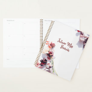 Floral blanc wedding planner