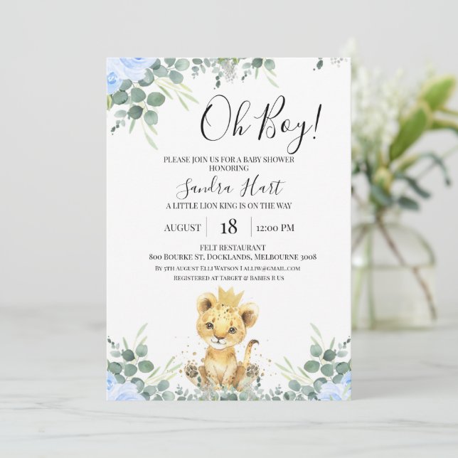 Floral Blue Eucalyptus Lion King Baby Dusche Einladung (Stehend Vorderseite)
