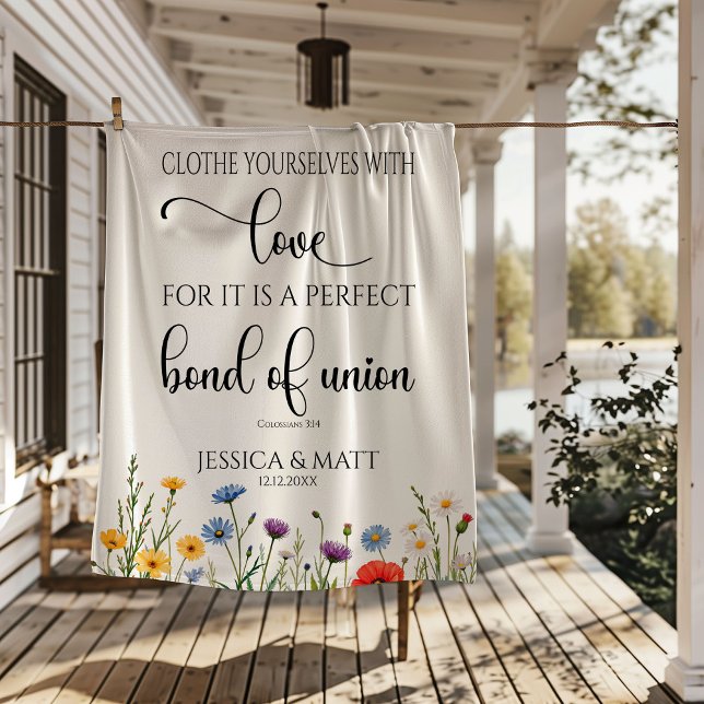 Floral Clothe Yourselves with Love Perfect Bond Fleecedecke (Von Creator hochgeladen)